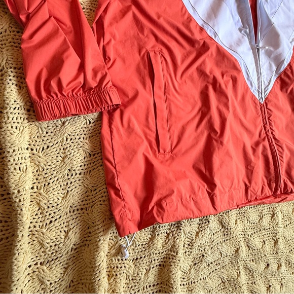 Tory Sport Chervon Orange/White Windbreaker - Picture 7 of 16